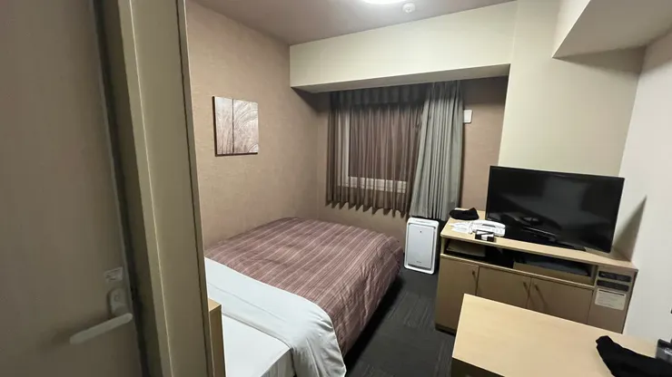 住過APA的房間後，真的會覺得這樣算大了。