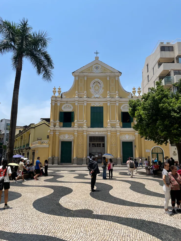 美麗的教堂~玫瑰聖母堂。