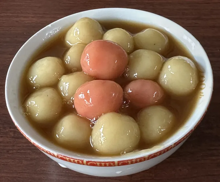 ▲命理大師楊登嵙　建議「冬至」食衣住行育樂開運養生與禁忌。（圖/楊登嵙 提供 彭可翻拍） 