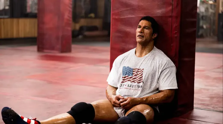 是傳奇，也是時而心力交瘁的凡人。