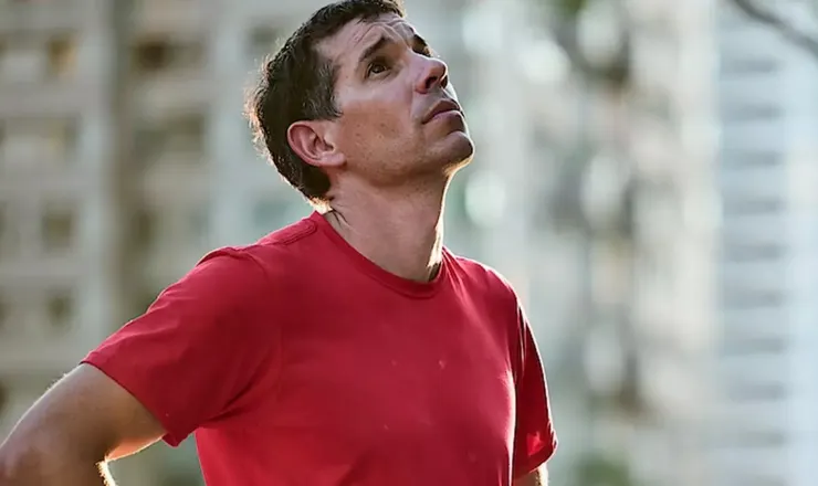 赤手獨攀台北 101：直播 | 評價 8/10  | awwrated