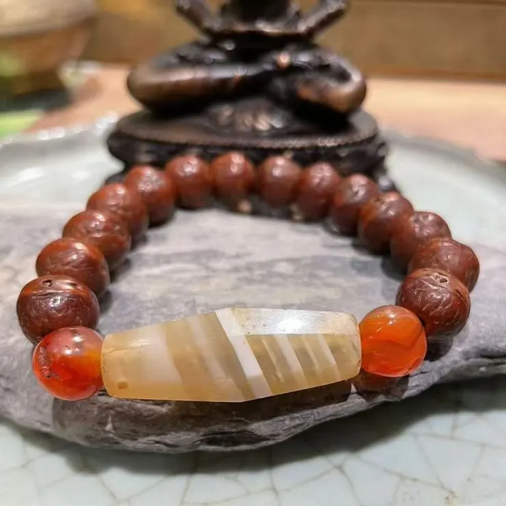老纏絲瑪瑙天珠與鳳眼菩提