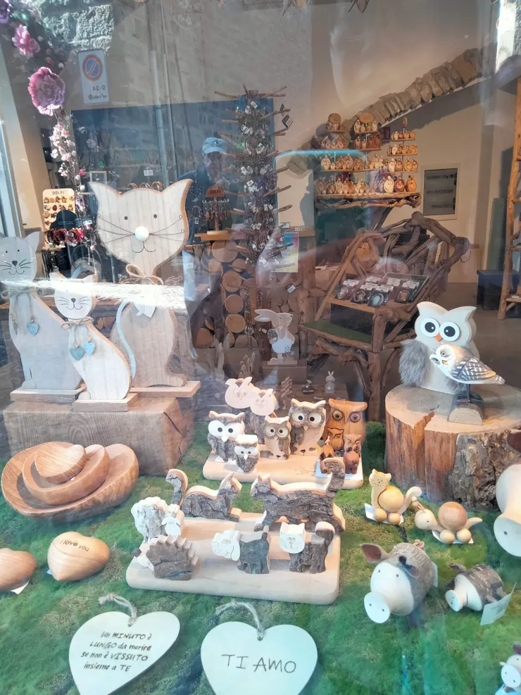 別緻的木製工藝品