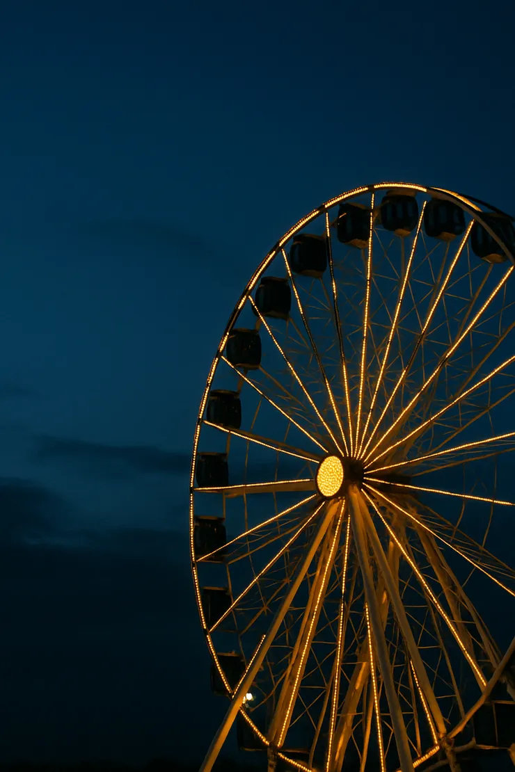 等待、希望、人生起伏、她的內心自轉著的念頭。