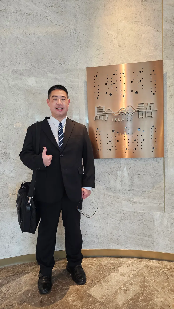 島語是漢來大飯店一位難求的自助餐餐廳!我年紀大了沒辦法吃那麼多!看看就好!