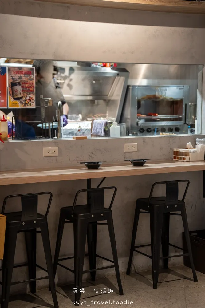 [台北信義]柒息地串燒居酒屋信義店，兩壺熱清酒149元！台北101附近神醬串燒19元起，Dcard與PTT兩大論壇推薦台北居酒屋