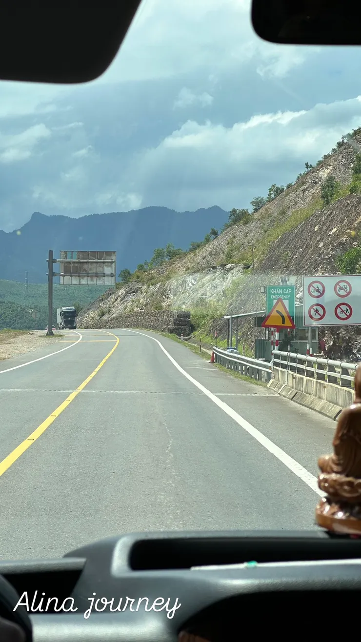 前往順化的公路上