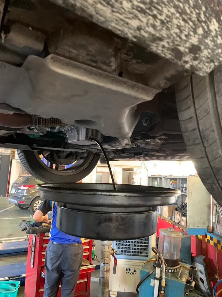 台南修車保養廠推薦【興泰汽車修配廠】一試成主顧!過保汽車保養