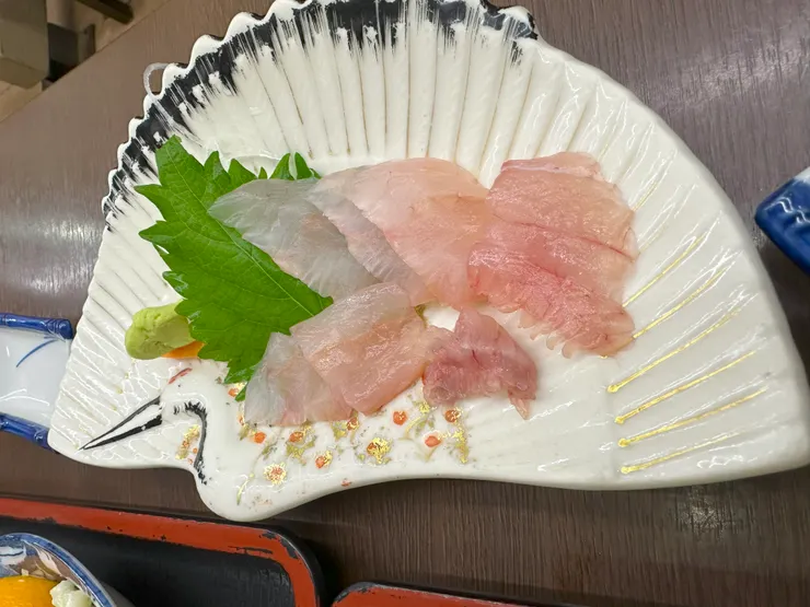 野生比目魚生魚片