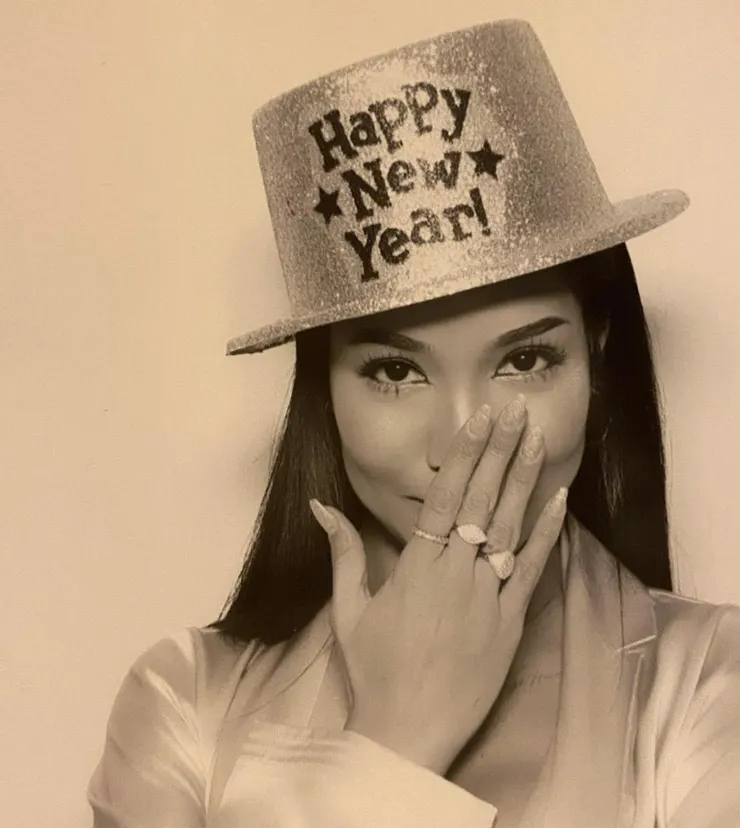 Jhenè Aiko：結尾有附官方影片連結噢