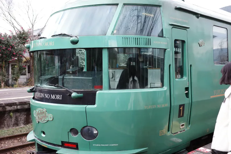 原來是九州的人氣觀光列車－由布院之森