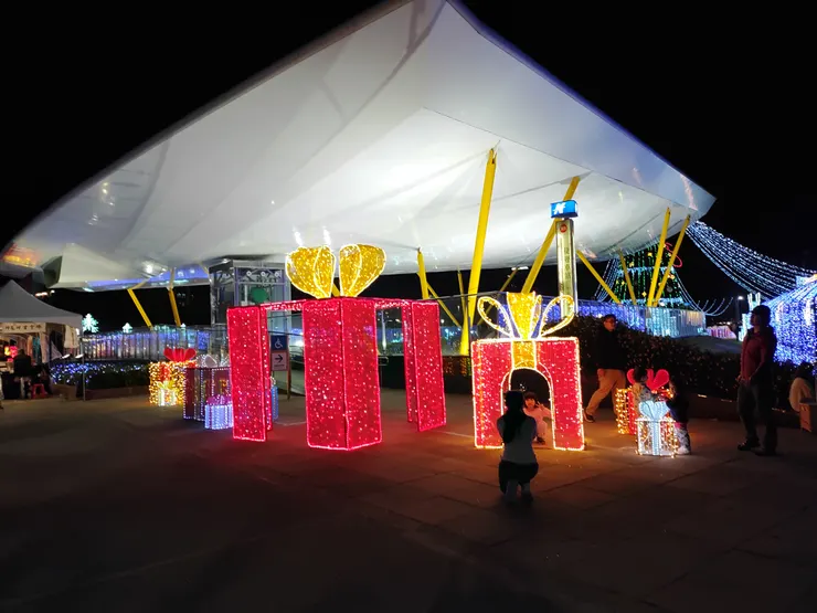 中央公園站  & 禮物盒