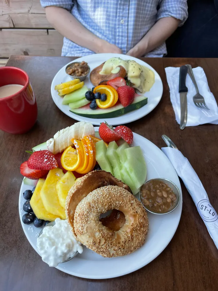 來到蒙特婁的第一份貝果