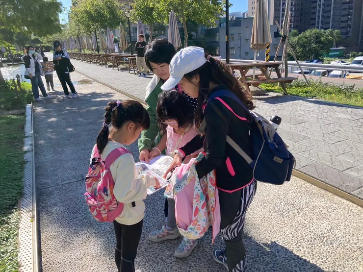 一起看地圖、解任務，全家一起留下美好回憶