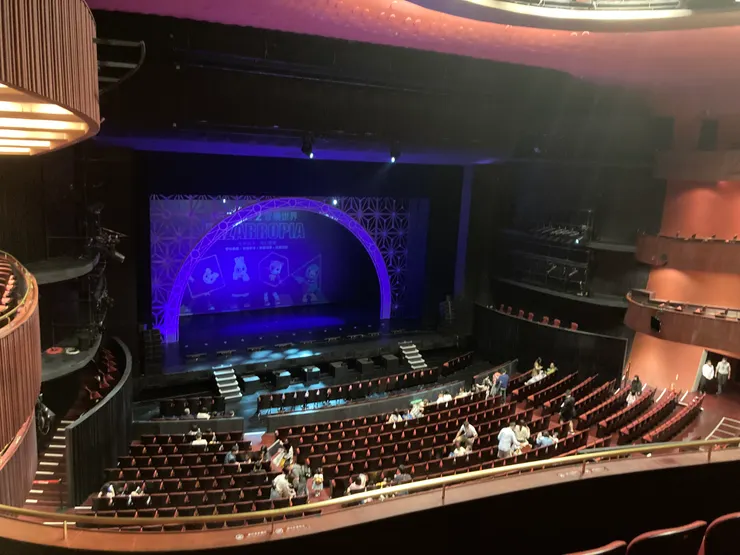 不知道兒童界的舞台劇會用什麼方式表演呢？也很期待！