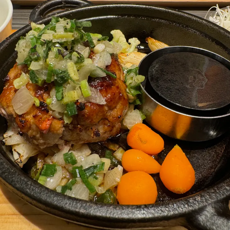 鹽蔥燒 豬肉漢堡排 頂級手作漢堡排定食