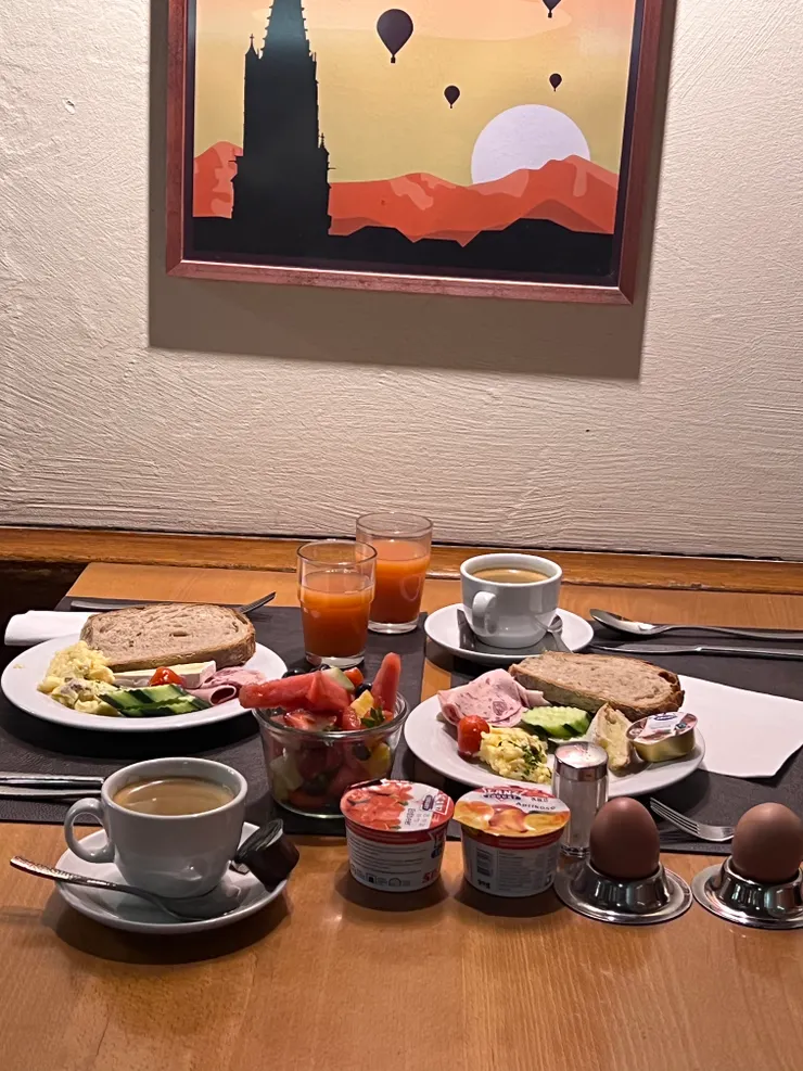 我喜歡在旅館悠閒的吃著早餐，對我來說，這才是度假