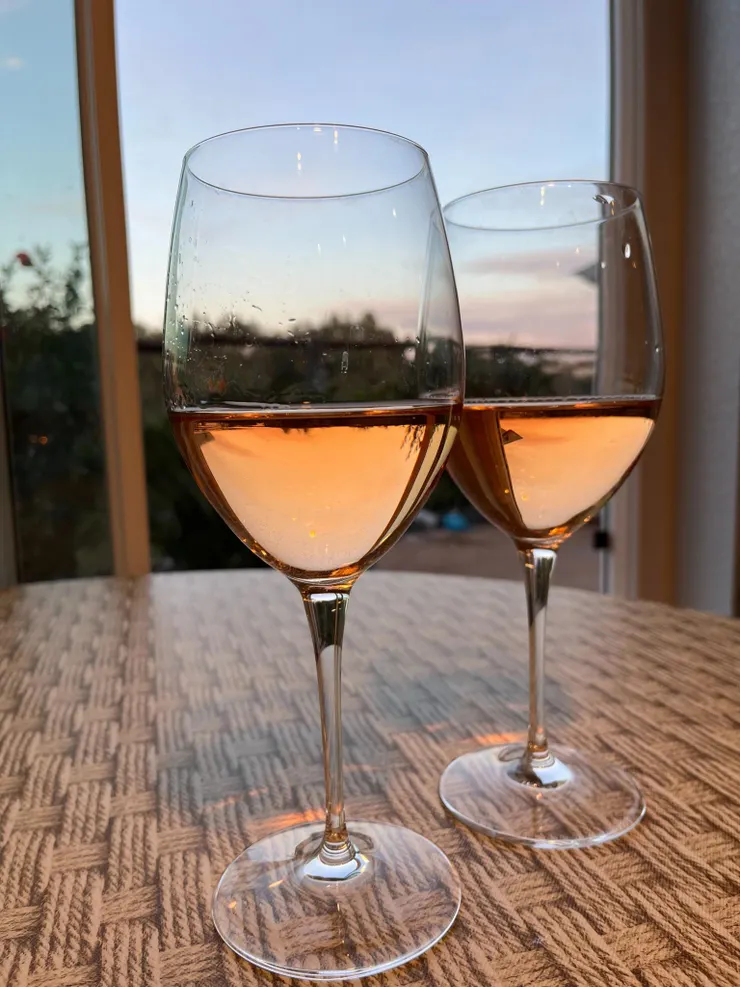 美好的晚餐品飲時間