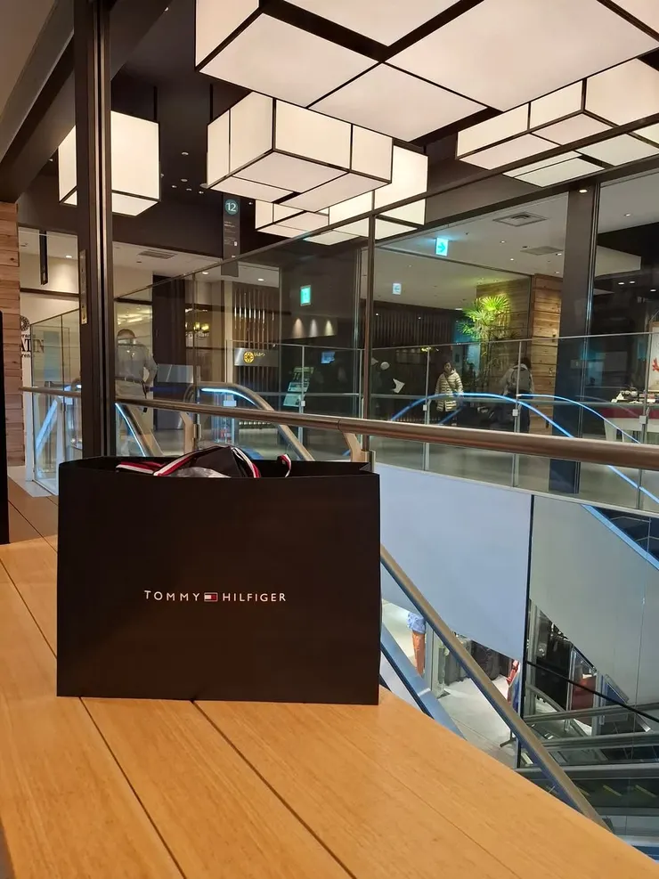 這小包包還沒適合我的,買的很開心。