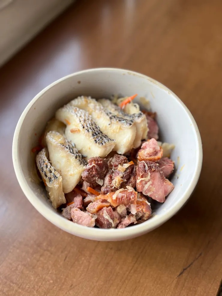 德式豬腳酸菜魚