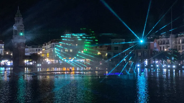 夜店風格的聲光效果