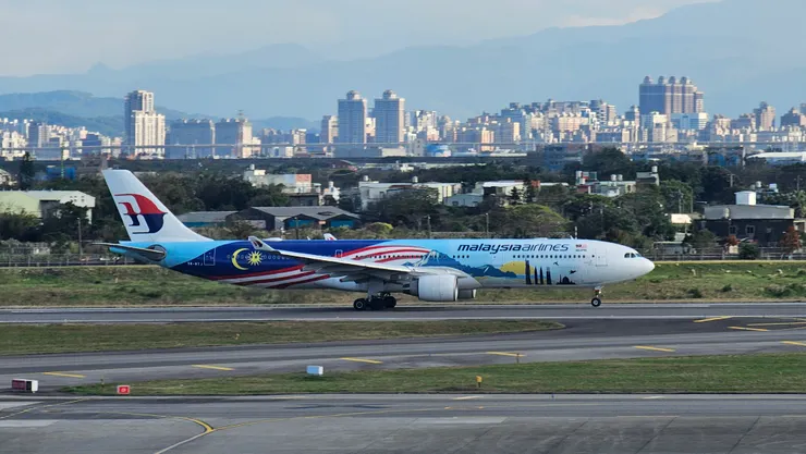 這是馬航的空中巴士A330-300型廣體雙走道客機!