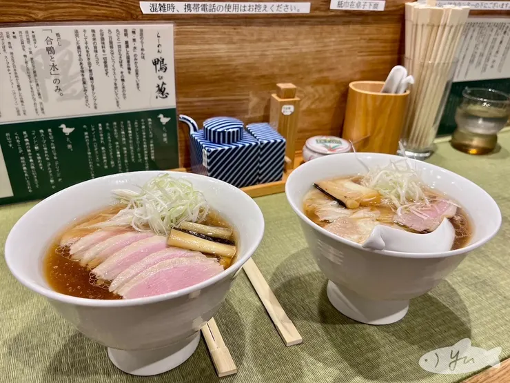 就在地鐵下的拉麵店，很有特色，鴨肉非常好吃～