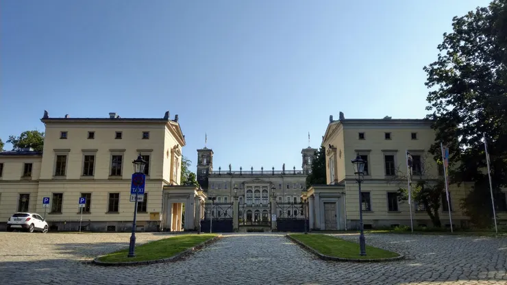 阿爾布雷西茨堡Schloss Albrechtsberg