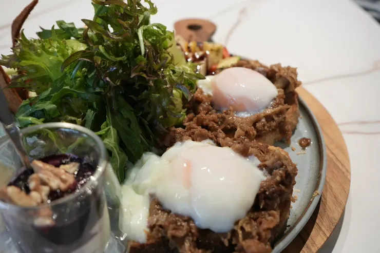 溫泉蛋日式牛肉