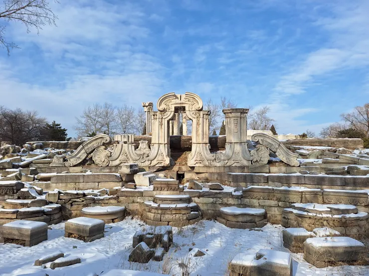 積雪的圓明園