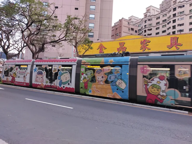 江柑星（揪感心）輕軌彩繪列車