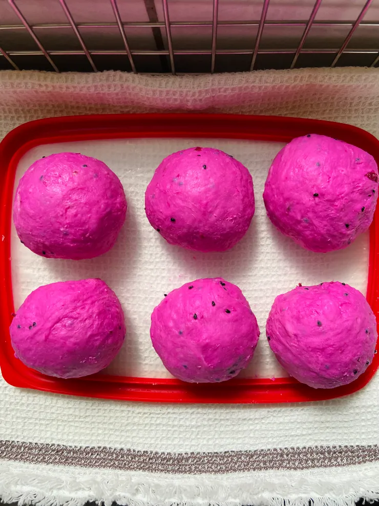 冷藏靜置20分鐘後分割6份