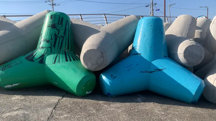 消波塊的各種姿態。