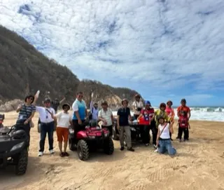 大聲的好想喊「一群好瘋狂的瘋子」