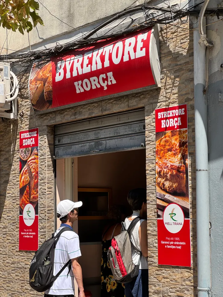 也是隨處可見的肉餅店