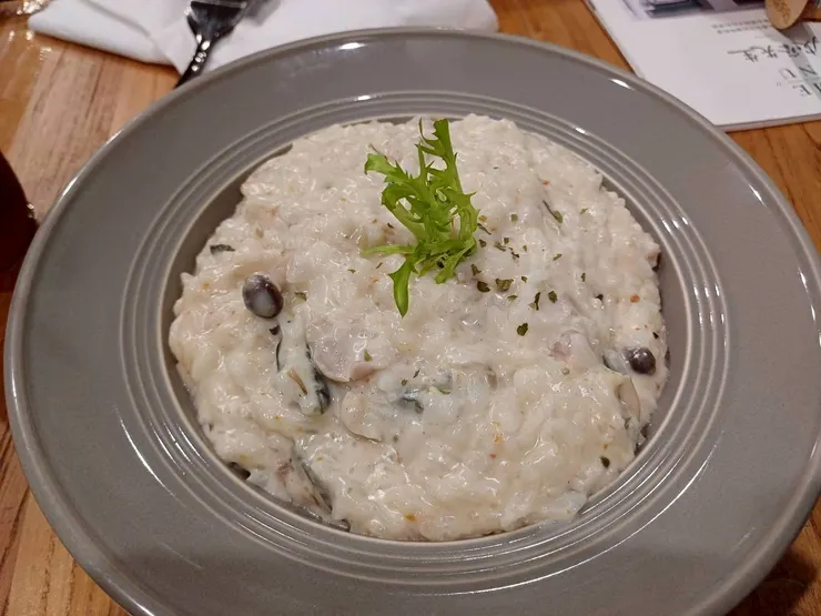 白酒皮蛋豚肉飯 $205