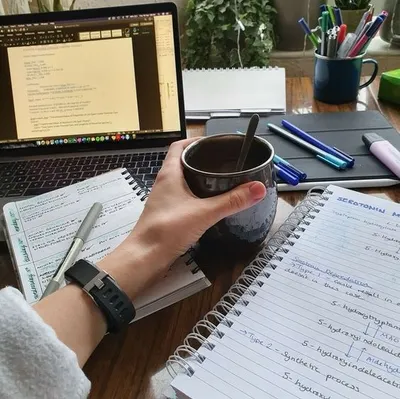 無情的wifi的沙龍