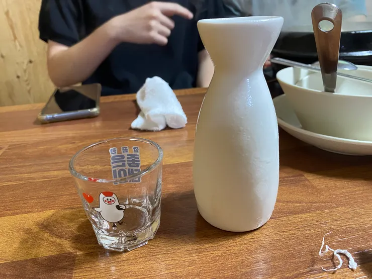 準備淋進去的人蔘酒