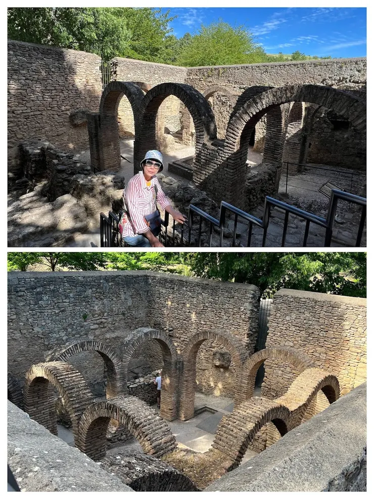 屋頂已經崩壞的區域