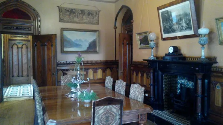 拉奈克城堡內部