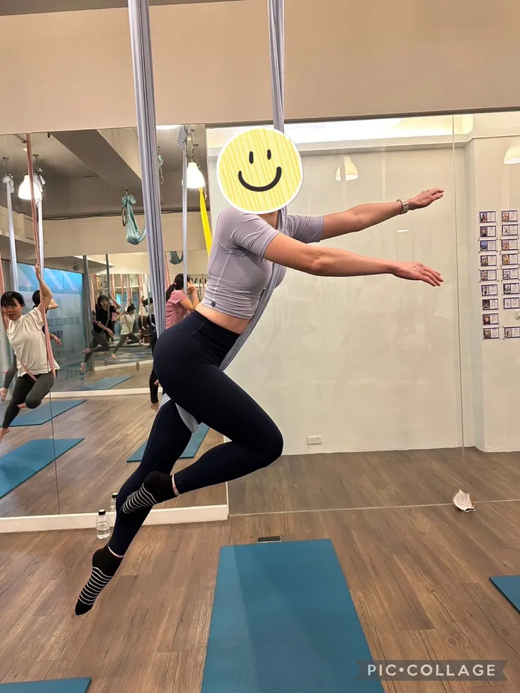 是在扮殭屍逆？順便說一下這動作正常狀態下是身體與地面平行形成一個嫦娥奔月的優雅姿勢。