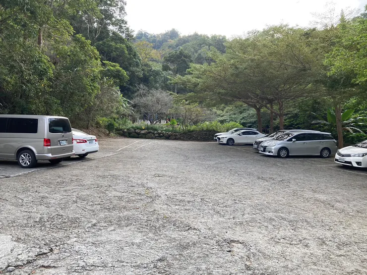 停車場蠻大的