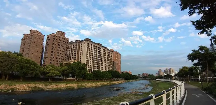 不管選擇了哪條路，都是獨一無二的風景