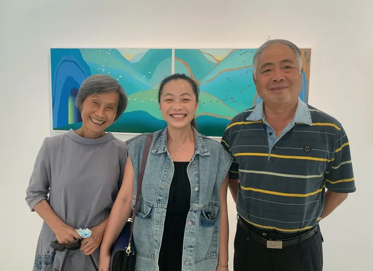 李屏宜與父母親
