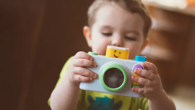 政治認同很容易在小時候就先被塑型