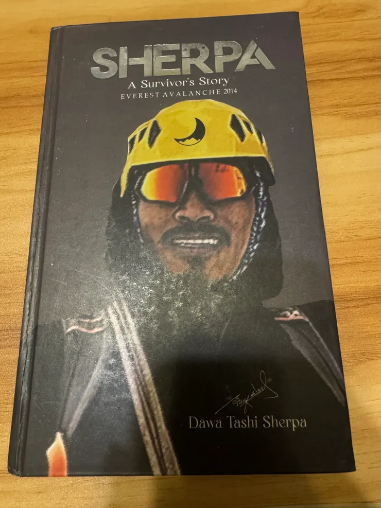 我在teahouse買的書，作者是2014年一次嚴重山難中唯一倖存者。
