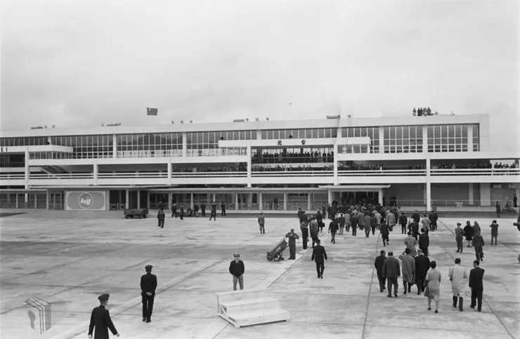 圖4 臺北松山機場 案名：1964 農復會照片 檔號：0053/0011/1 來源機關：行政院新聞局 管有機關：國家發展委員會檔案管理局
