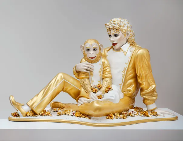 【圖10】Jeff Koons，《Michael Jackson and Bubbles》，1988年，陶瓷、釉料、顏料，106.68 × 179.07 × 82.55 cm，舊金山現代藝術博物館典藏。圖片來源：舊金山現代藝術博物館。