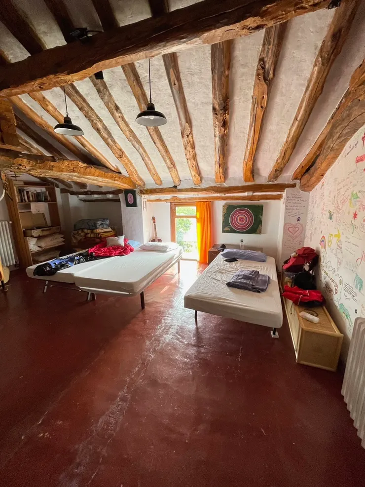 Casa.La Perla Negra，22歐，有毯子。也可預訂晚餐與早餐。