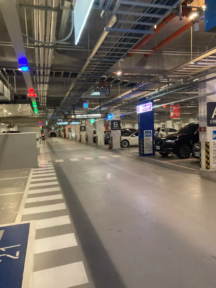 台中場在國家歌劇院，提早去車子可以直接停在地下室比較方便